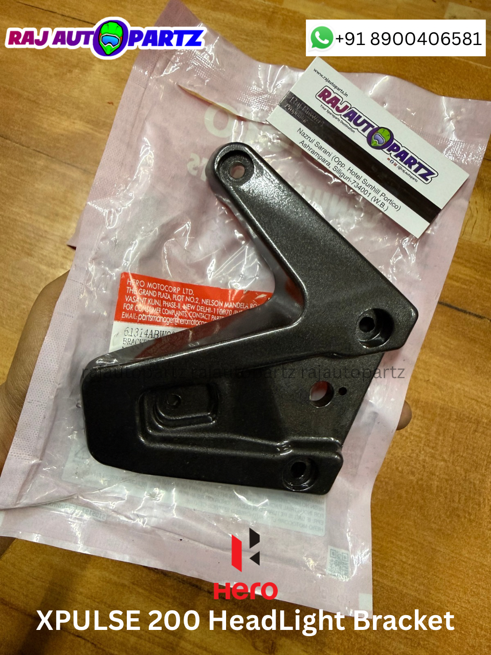 XPULSE 200 HEADLIGHT BRACKET (BLACK)