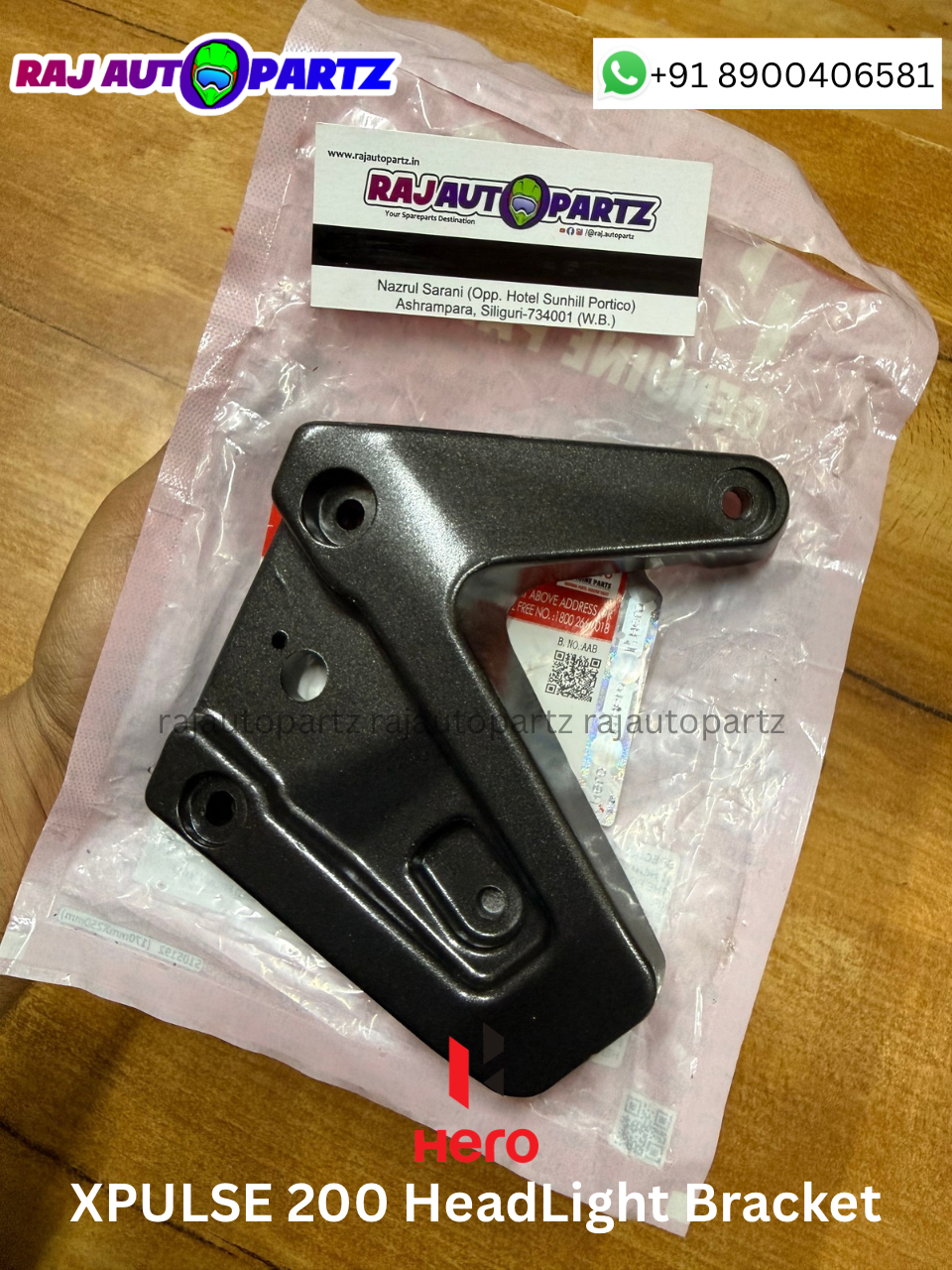 XPULSE 200 HEADLIGHT BRACKET (BLACK)